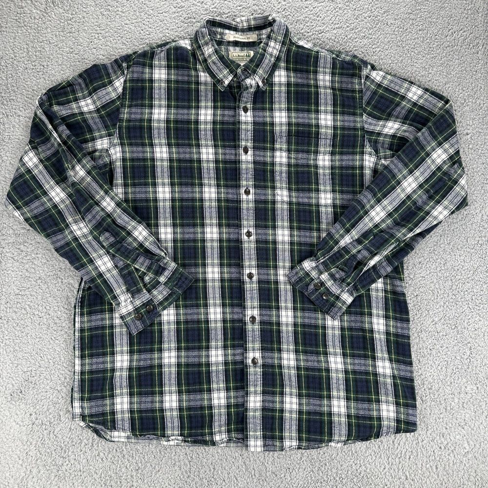 L.L. Bean Men's Green & Blue Plaid Long Sleeve Button-Up Shirt